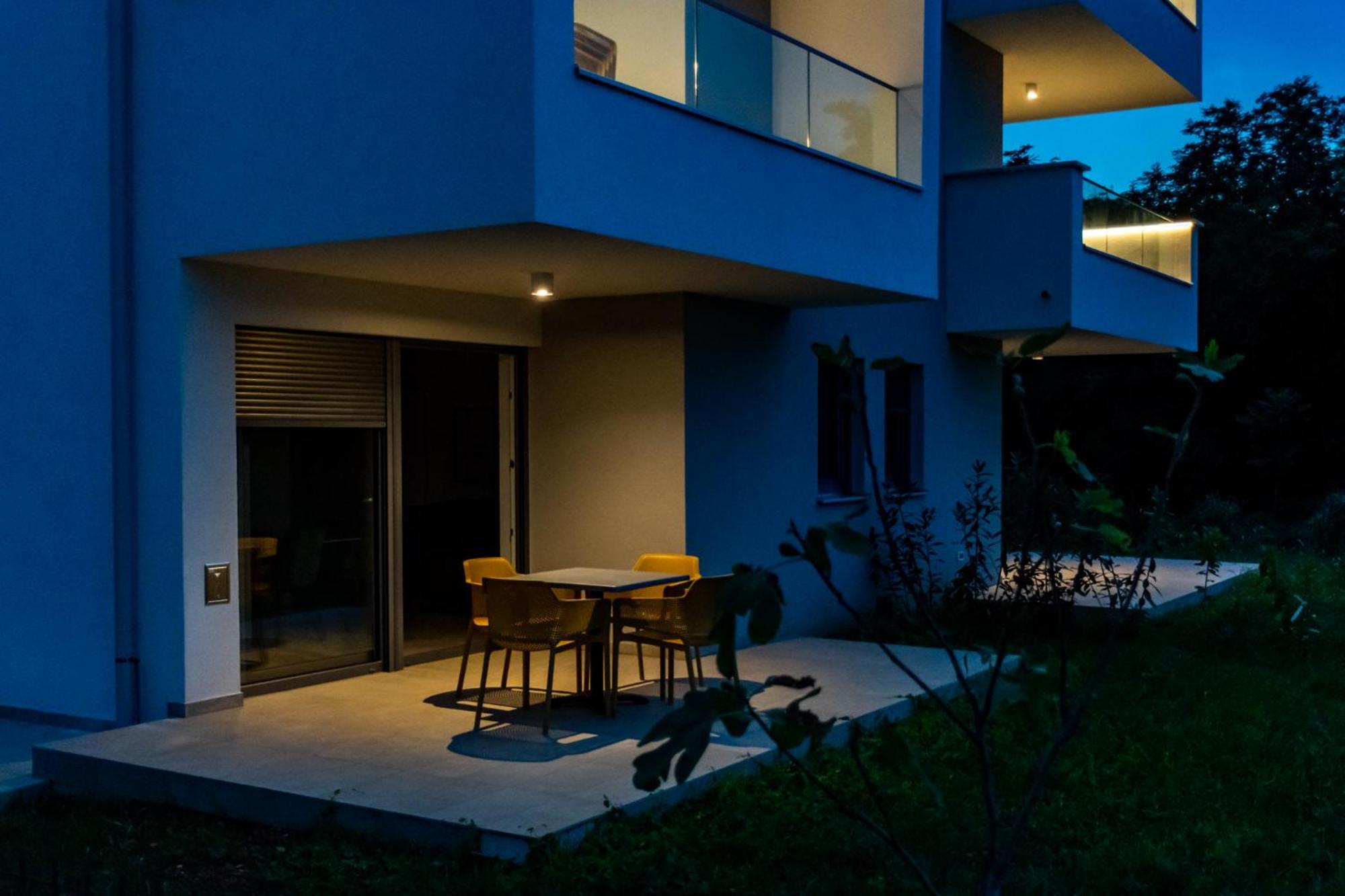 Baden Resort Basanija, Umag-With Sea View, Parking And 300M From The Beach 外观 照片