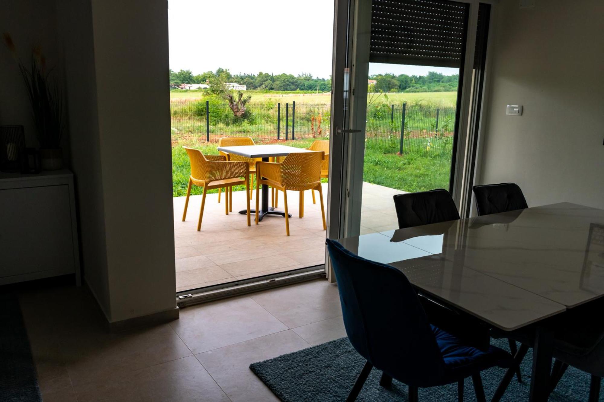 Baden Resort Basanija, Umag-With Sea View, Parking And 300M From The Beach 外观 照片