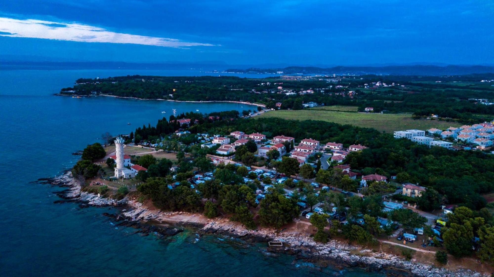 Baden Resort Basanija, Umag-With Sea View, Parking And 300M From The Beach 外观 照片
