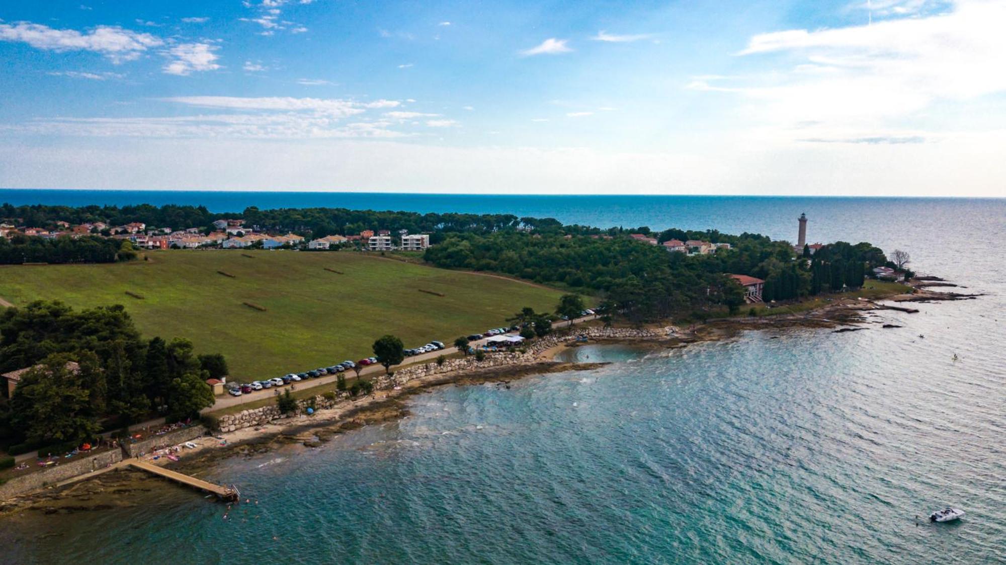 Baden Resort Basanija, Umag-With Sea View, Parking And 300M From The Beach 外观 照片