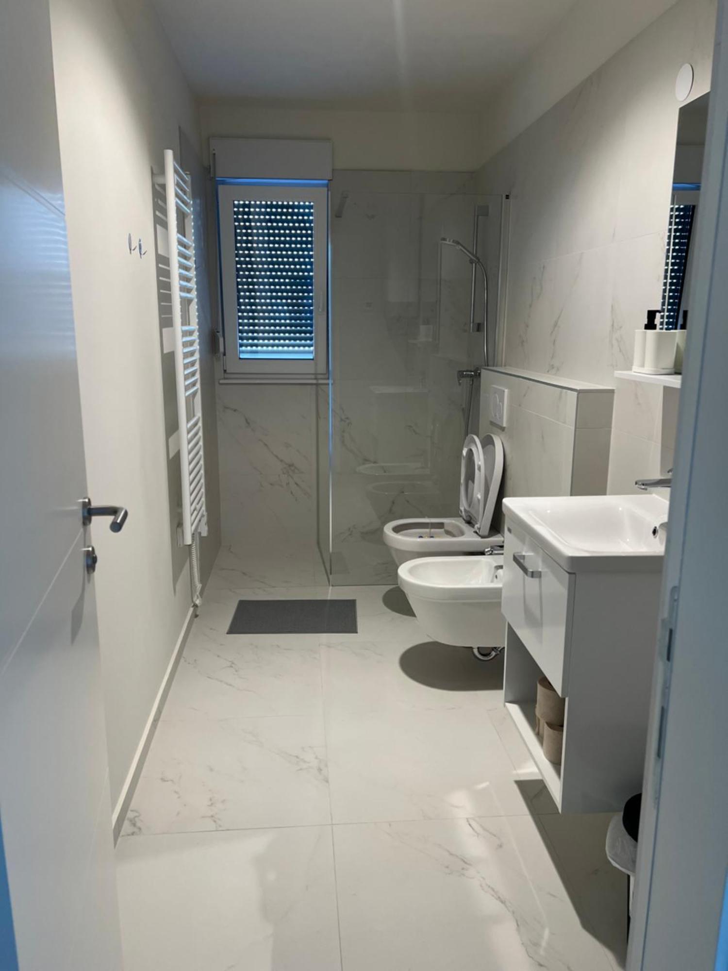 Baden Resort Basanija, Umag-With Sea View, Parking And 300M From The Beach 外观 照片