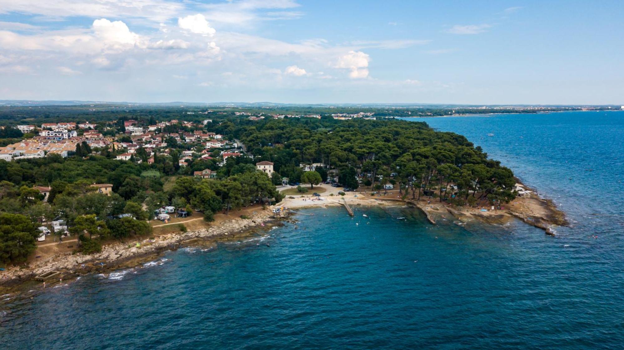 Baden Resort Basanija, Umag-With Sea View, Parking And 300M From The Beach 外观 照片